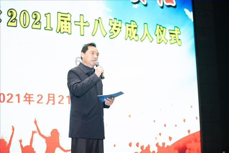 去黑头真正有效的办法，不想用鼻贴之内的东西怕留下大毛孔？游戏画面