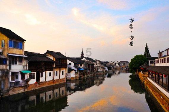 郑州交运集团2600台大巴车蓄势待发 迎接春运“返乡大潮”